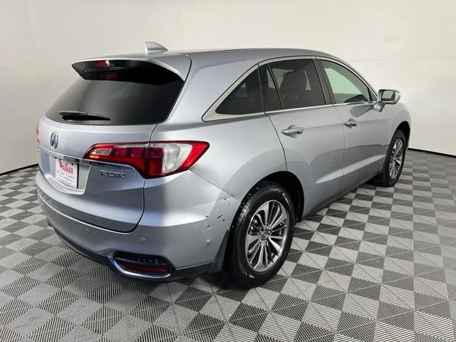 Used 2018 Lunar Silver Metallic Acura Advance Package image 7