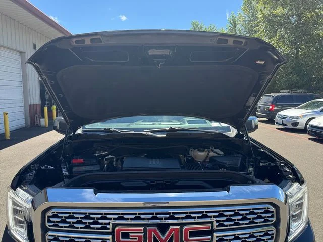 Used 2022 Black GMC Denali image 24