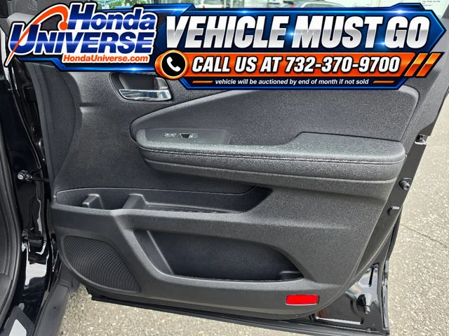 Used 2024 Crystal Black Pearl Honda RTL image 11