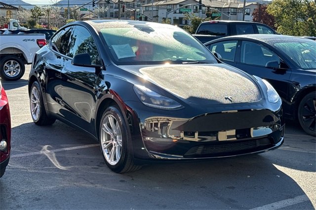 Used 2024 Tesla Model Y Long Range with VIN 7SAYGDEE4RF003043 for sale in Napa, CA