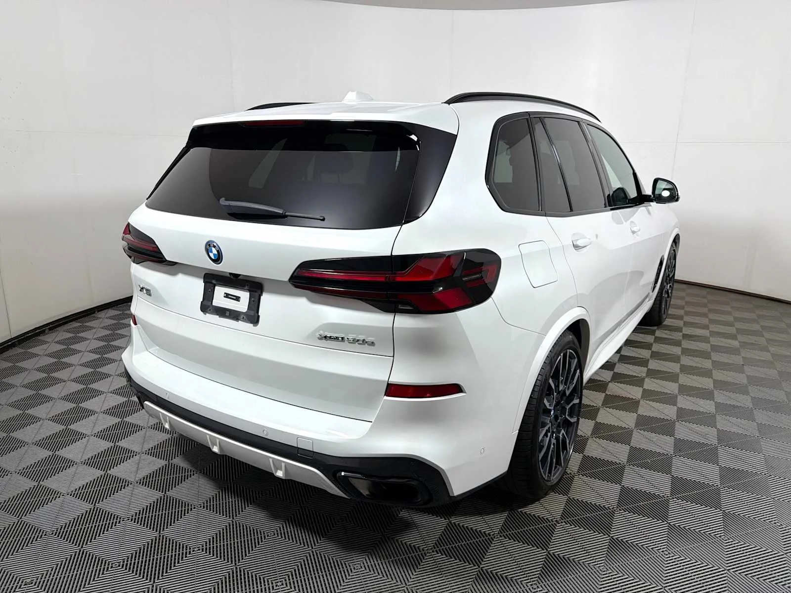 Certified Used 2024 Mineral White Metallic BMW xDrive50e image 6