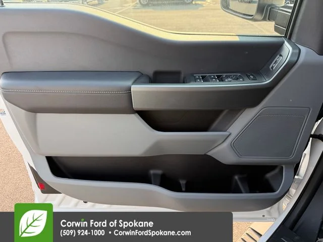 New 2026 Oxford White Ford XLT image 17