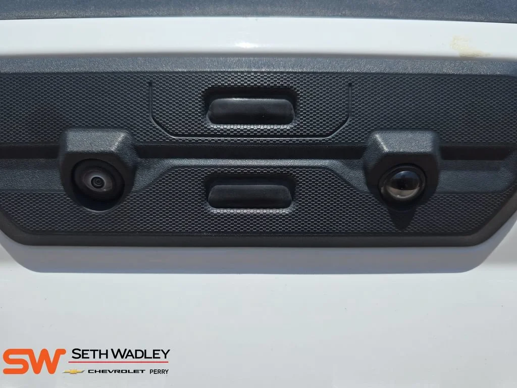 2025 GMC Sierra 1500 SLT - Photo 13
