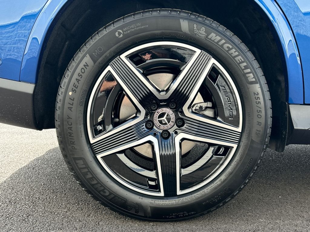 New 2027 Starling Blue Metallic Mercedes-Benz GLC 300 image 34