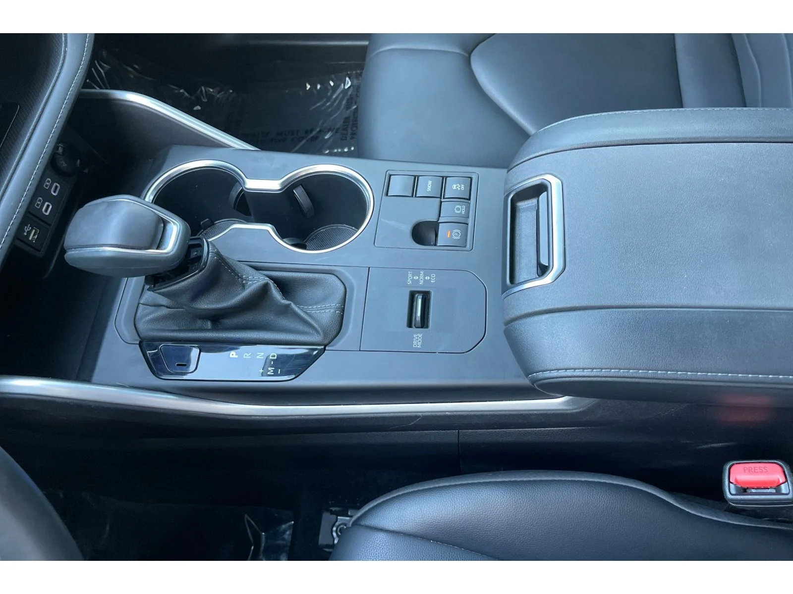 Used 2024 Celestial Silver Metallic Toyota XLE image 33