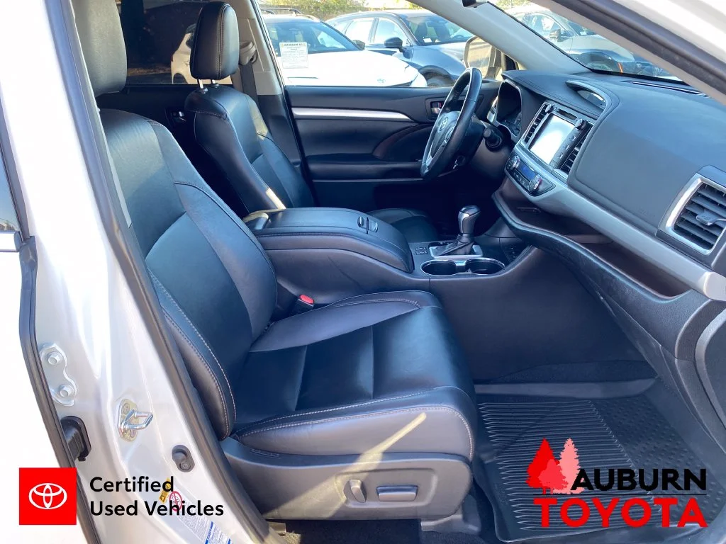 Certified Used 2019 Blizzard Pearl Toyota XLE image 23