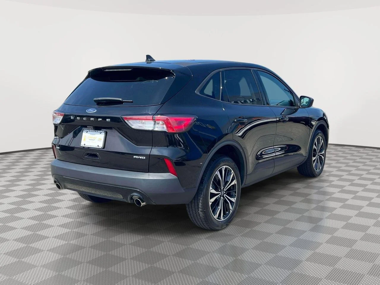 Used 2022 AGATE BLACK METALLIC Ford SE image 5
