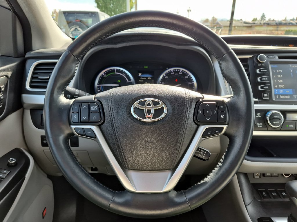 Used 2018 Silver Toyota Limited Platinum image 14