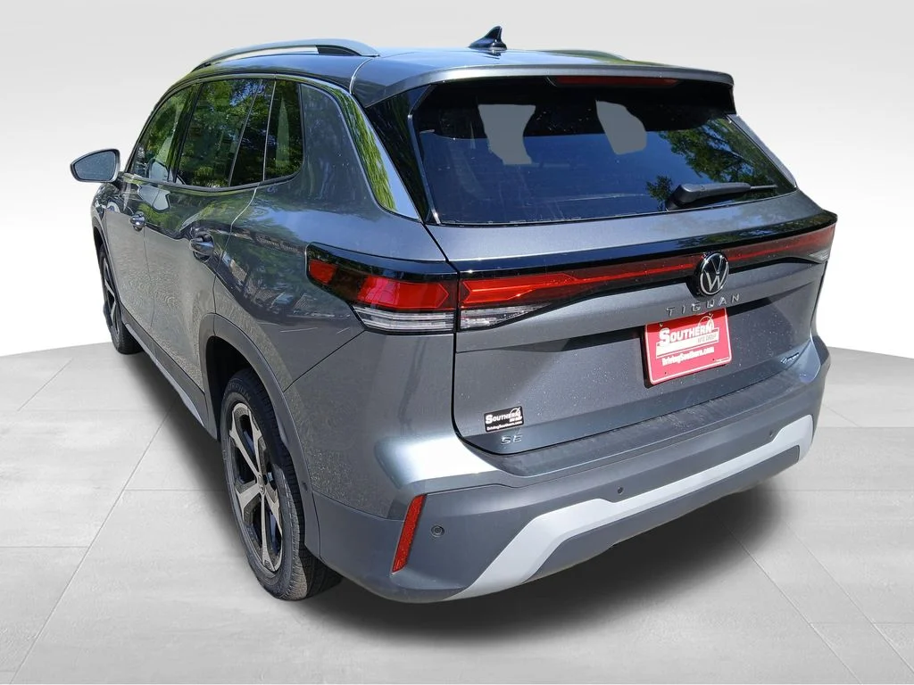 New 2026 Silver Volkswagen 2.0T SE image 3