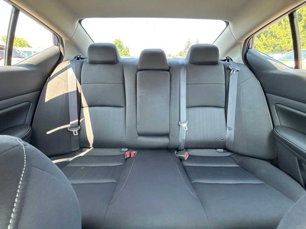 Used 2019 Blue Nissan 2.5 S image 29