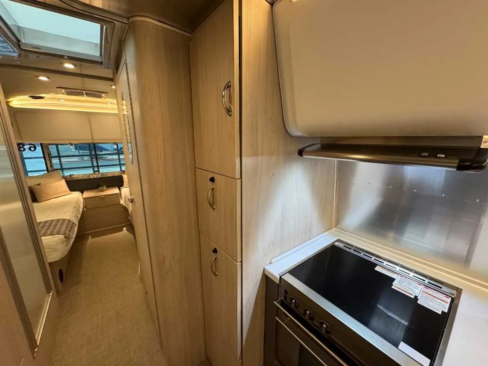 Used 2024 SILVER AIRSTREAM  image 20