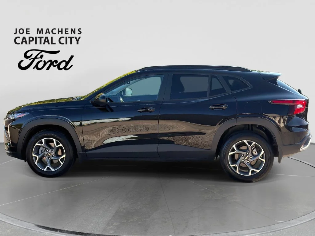 Used 2026 Mosaic Black Metallic Chevrolet LT image 9