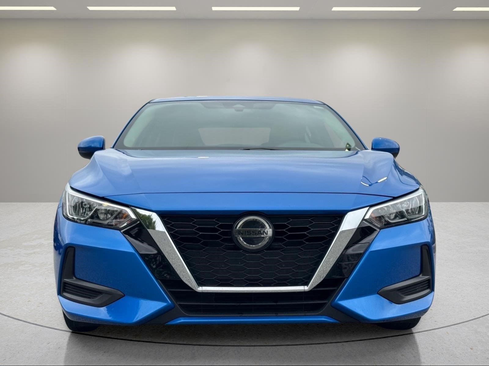 Used 2021 Electric Blue Metallic Nissan SV image 8