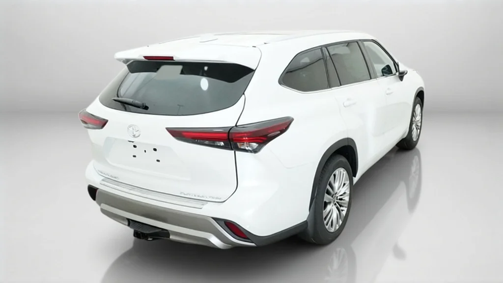 New 2026 Wind Chill Pearl Toyota Platinum image 11