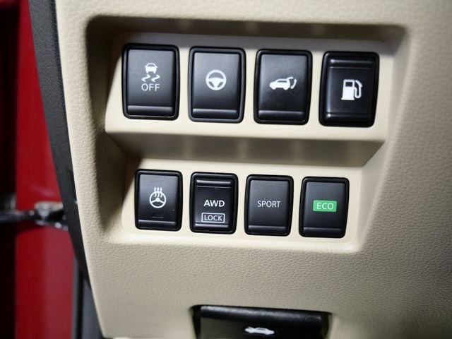 Certified Used 2020 Red Nissan SL image 27