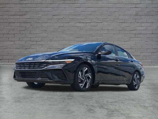 Used 2025  Hyundai SEL Sport image 1