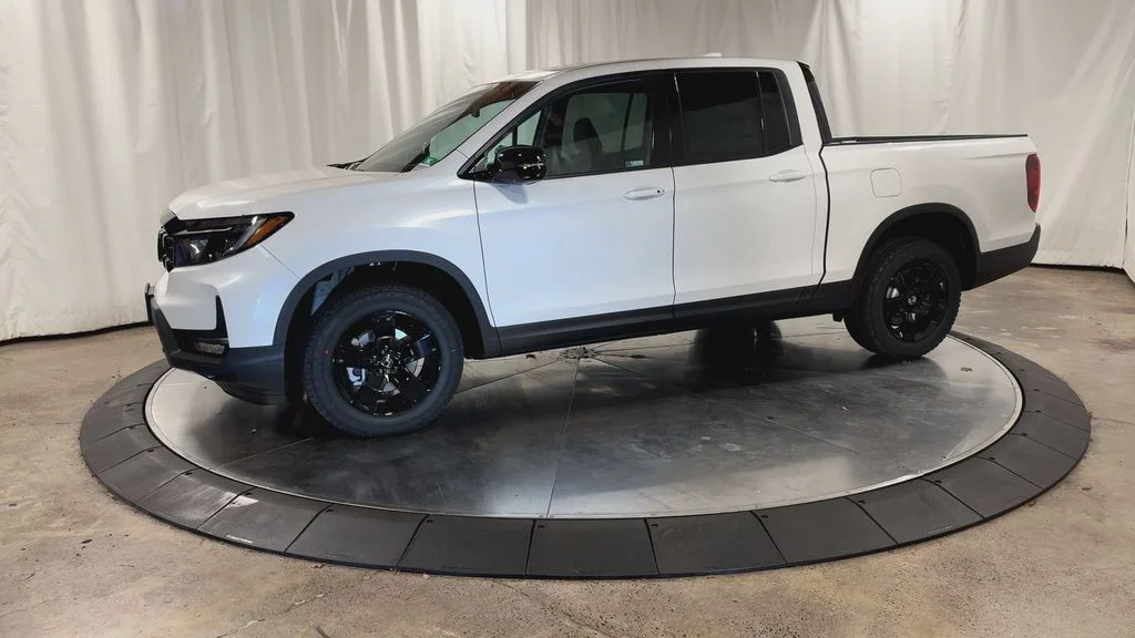 New 2026 Platinum White Pearl Honda Black Edition image 8