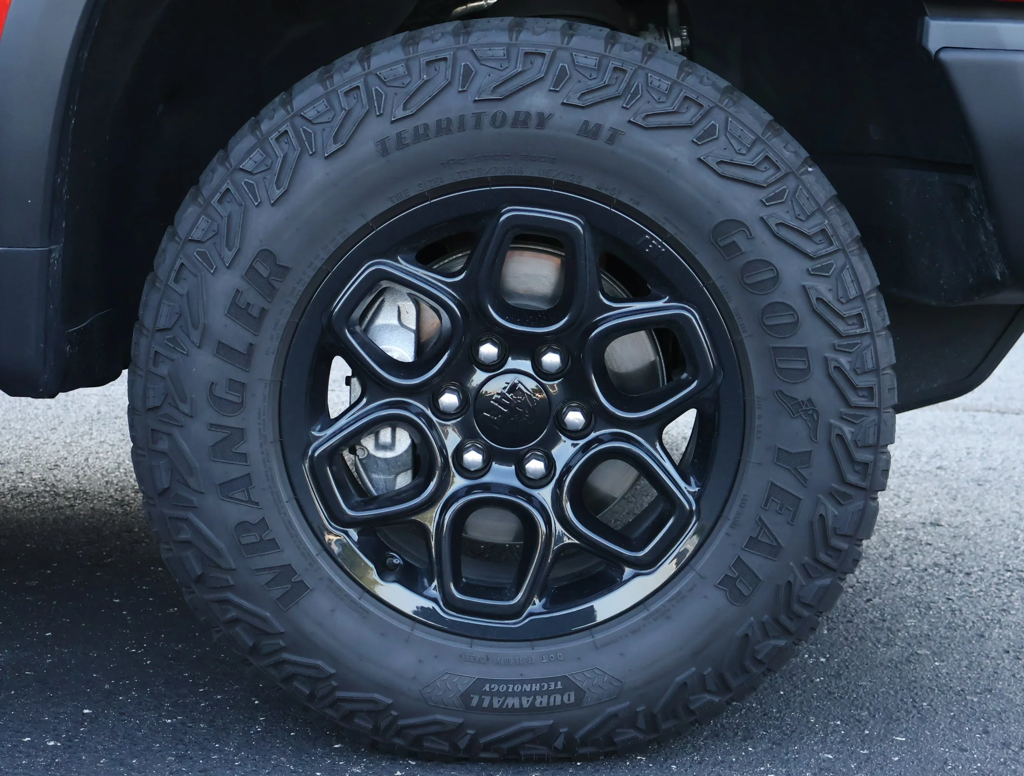 2023 Chevrolet Silverado 1500 ZR2 - Photo 25