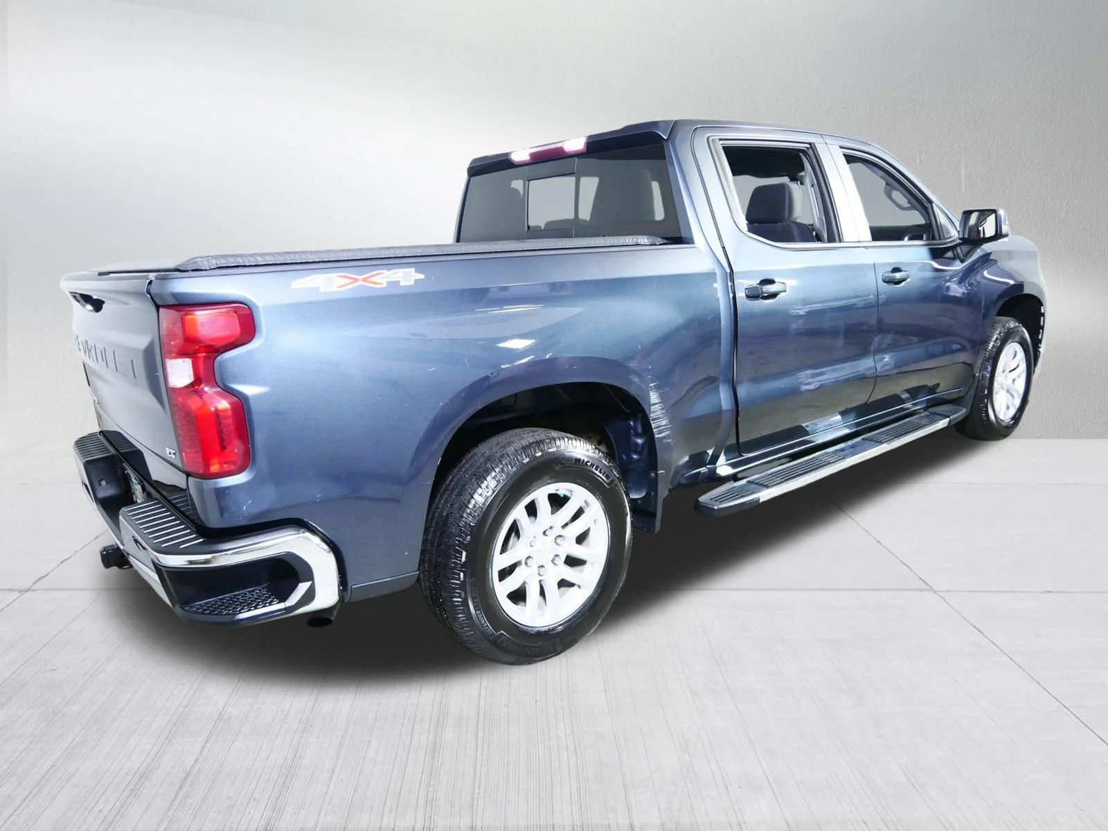 Used 2019 Shadow Gray Metallic Chevrolet LT image 7