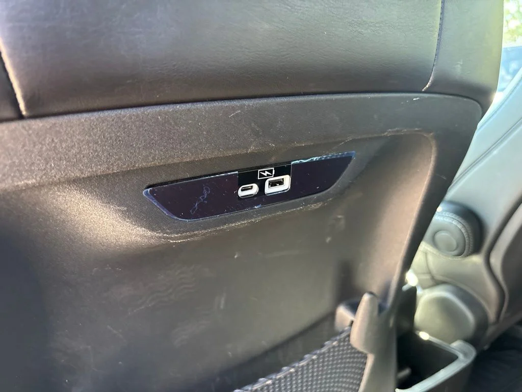 Used 2023 Black Chrysler Touring L image 23
