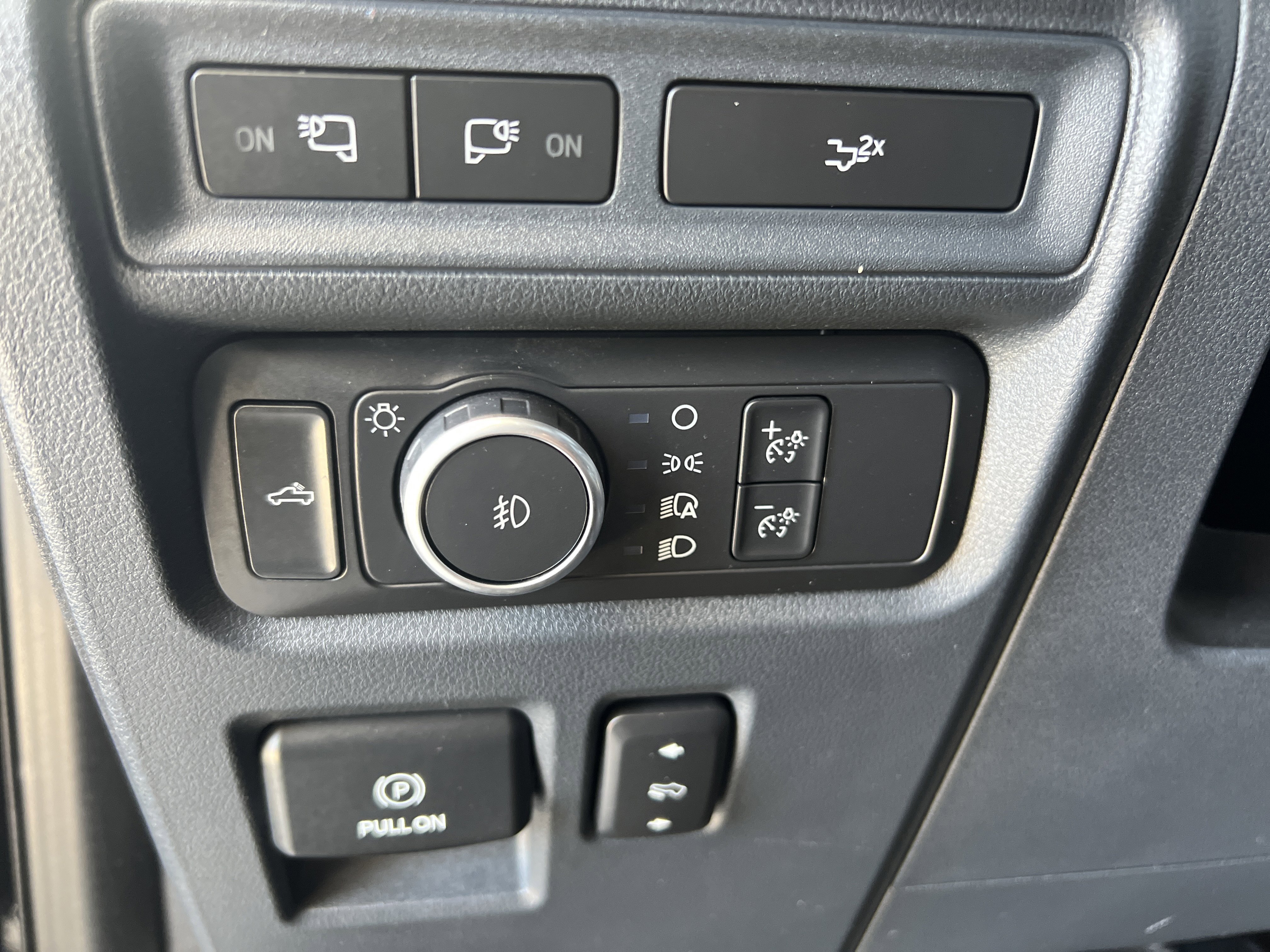 2022 Ford F-150 XLT - Photo 17