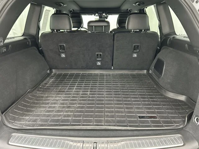 Used 2023 White Jeep Overland 4xe image 7