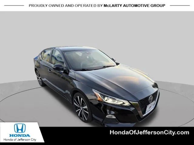 Used 2021 Black Nissan 2.5 SR image 1