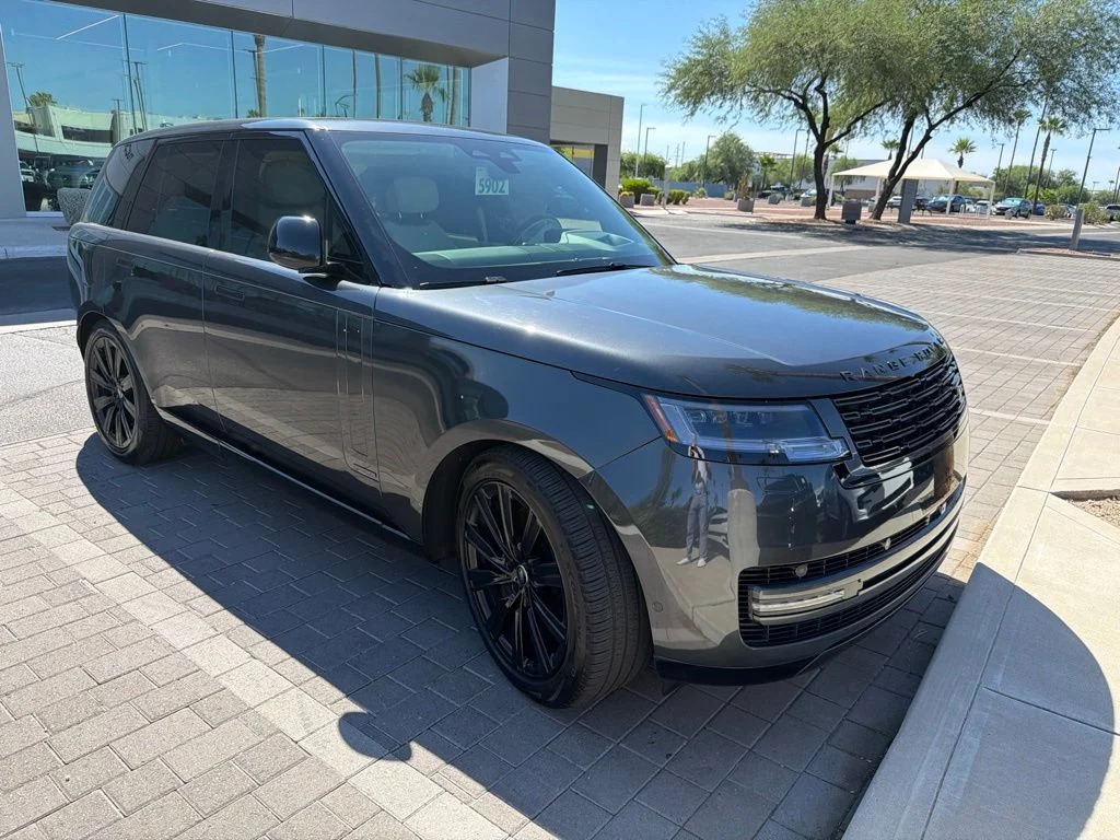 Used 2024 Silver Land Rover Autobiography image 2