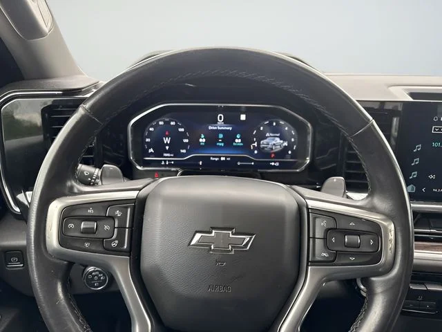 Used 2022 Black Chevrolet RST image 15