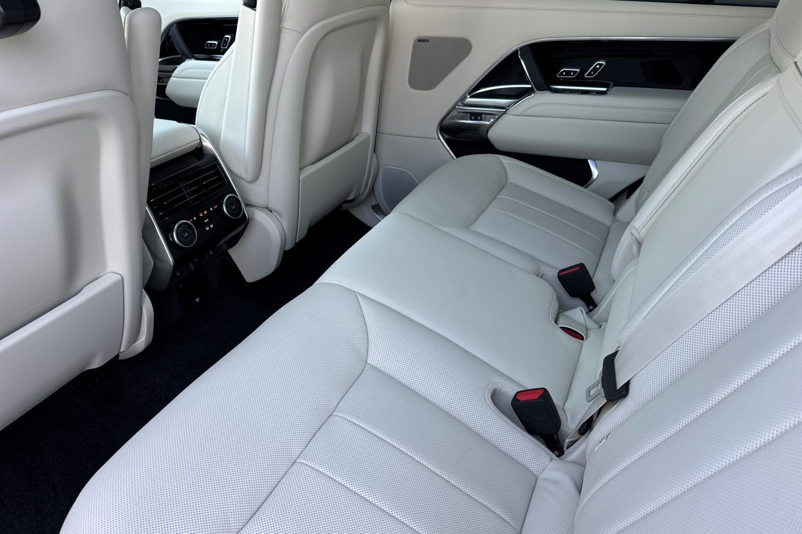New 2026 Batumi Gold Land Rover SE image 12
