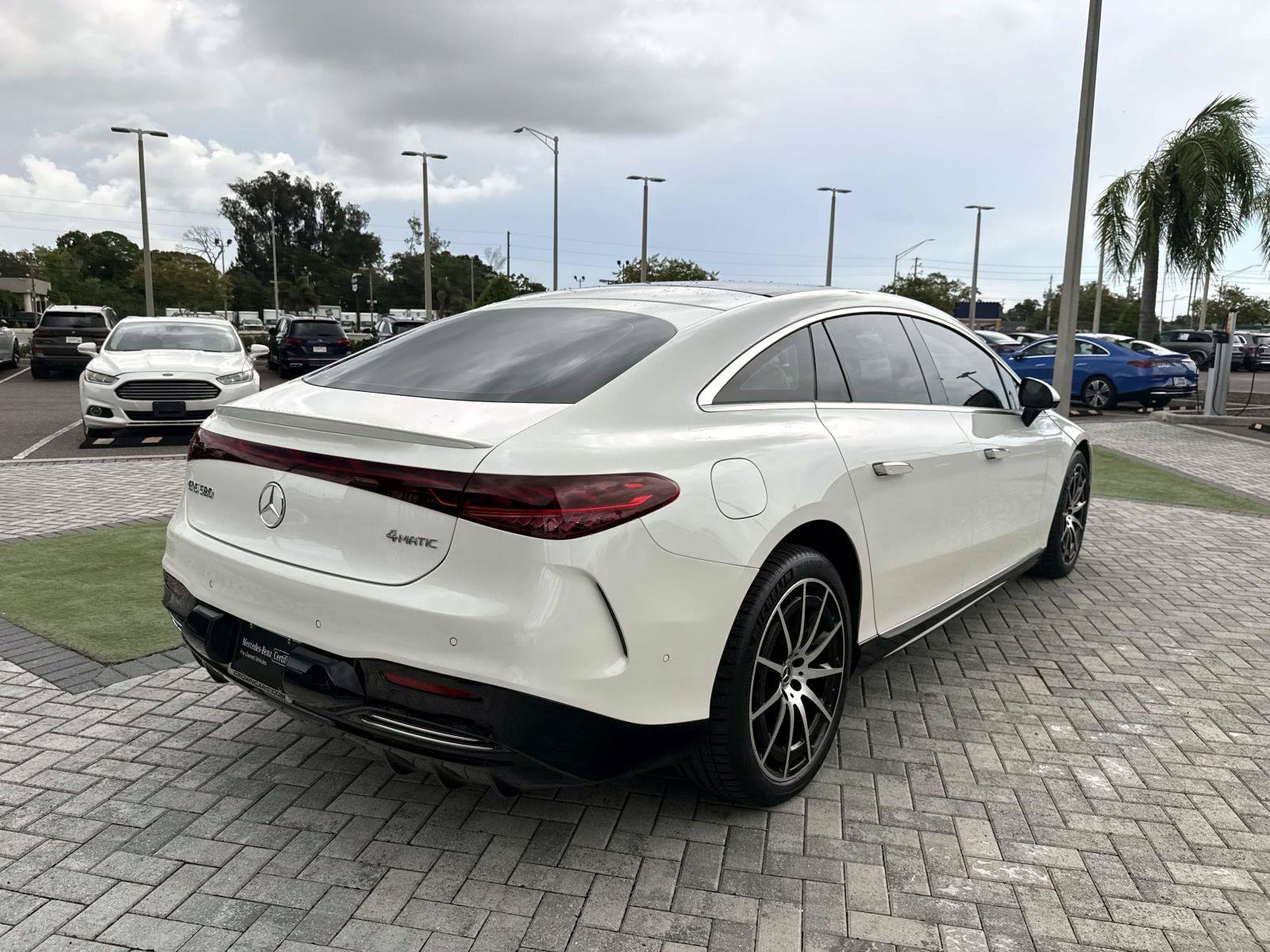 Used 2023 MANUFAKTUR Diamond White Metallic Mercedes-Benz 580 image 5