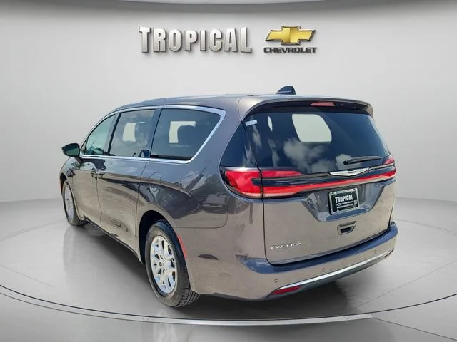 Used 2023 Gray Chrysler Touring L image 2