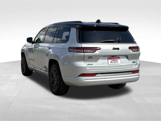 New 2026 Silver Zynith Exterior Paint Jeep Summit image 6