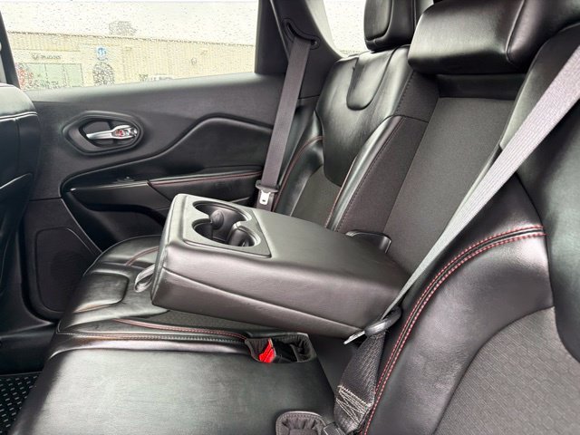 Used 2020 Gray Jeep Trailhawk image 18