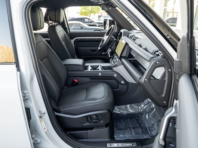Used 2026 Borasco Gray Metallic Land Rover X image 36