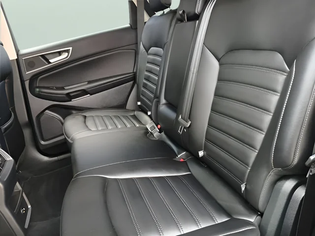 Used 2022 Silver Ford SEL image 22