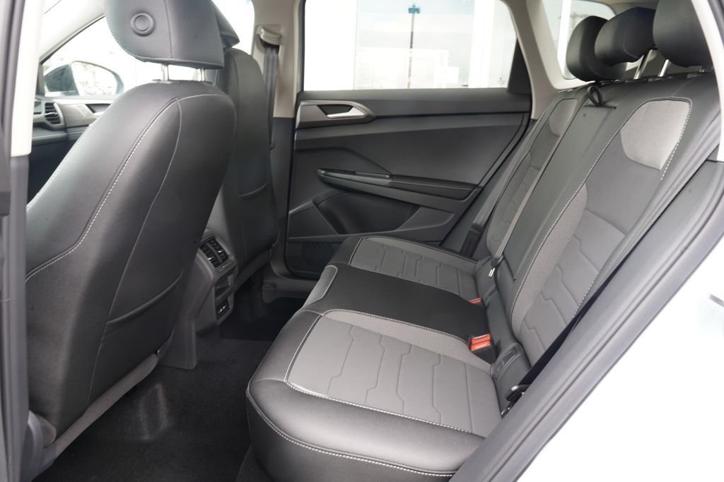 New 2026 Monument Gray W/Deep Black Roof Volkswagen 1.5T SE Black image 7