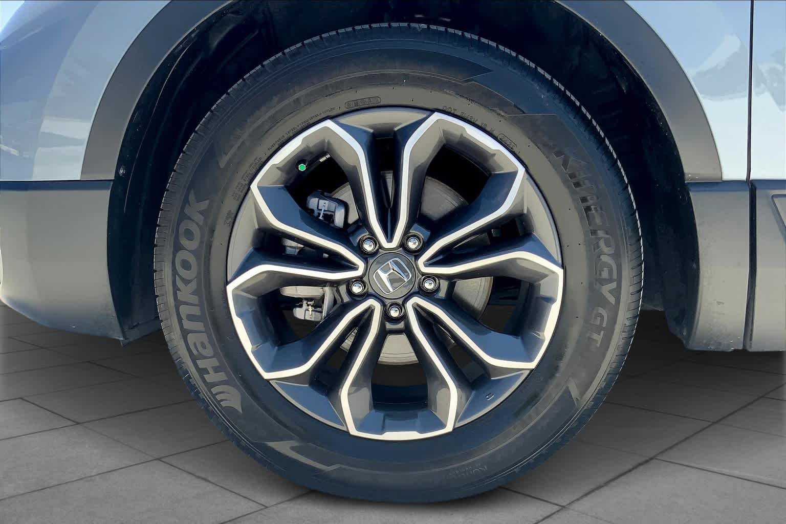 Used 2022 Sonic Gray Pearl Honda EX image 11