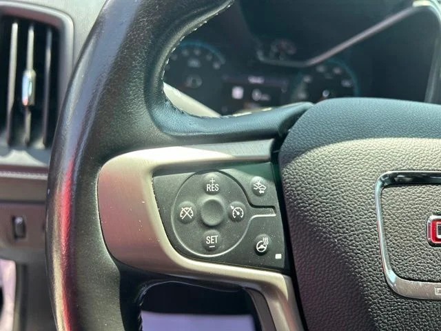 Used 2019 White GMC Denali image 18