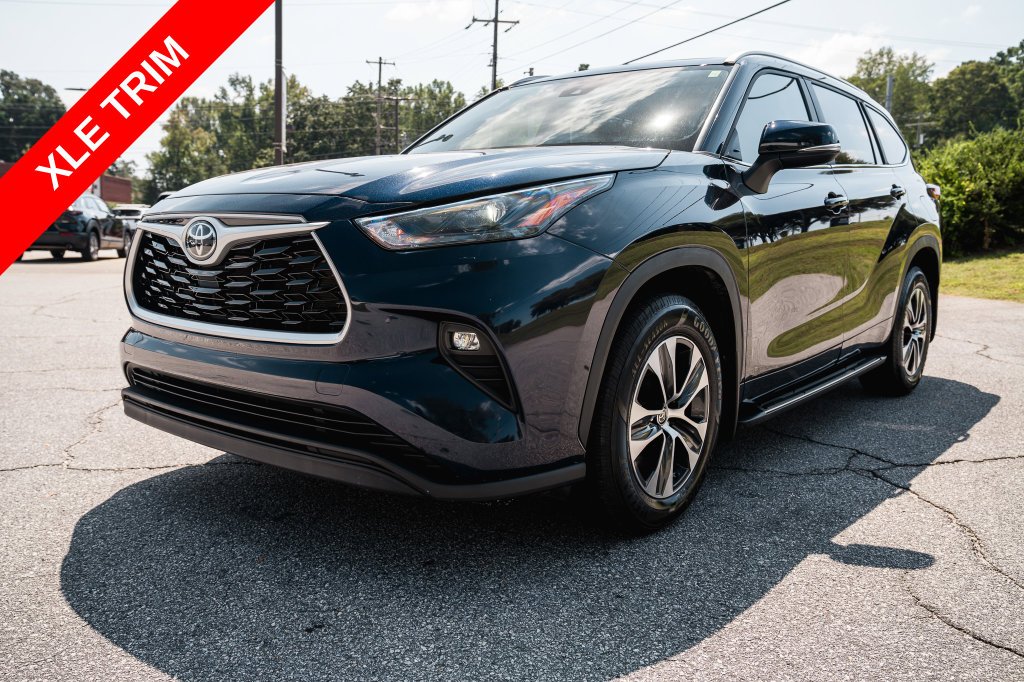 Used 2023 Blueprint Toyota XLE image 3
