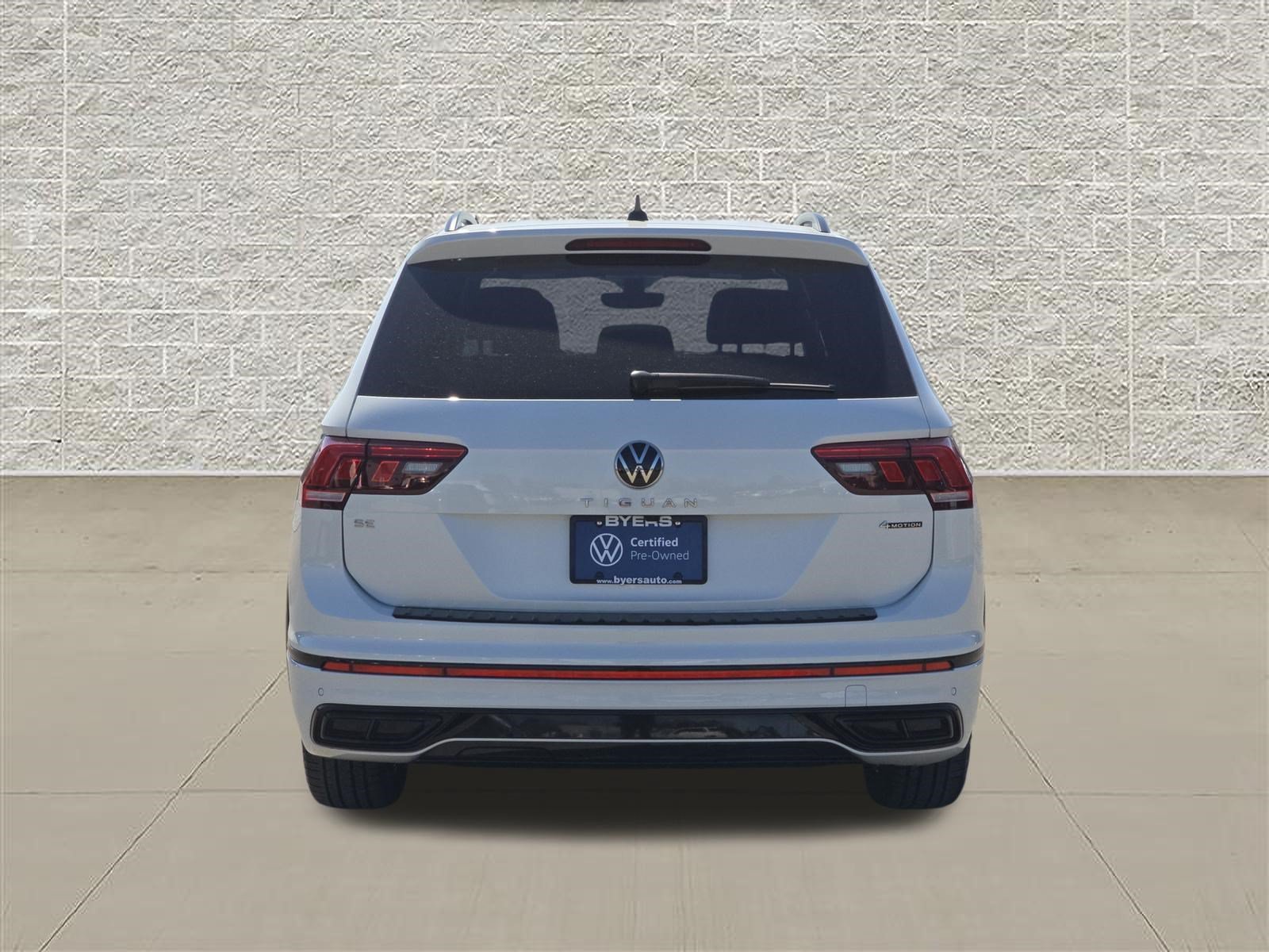Certified Used 2022 Oryx White Pearl Volkswagen SE R-Line Black image 6