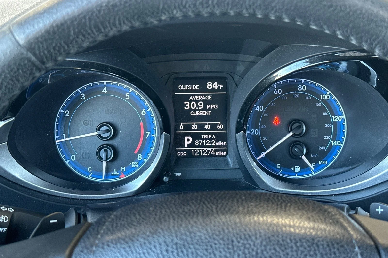 Used 2014 CLASSIC SILVER Toyota S Plus image 21