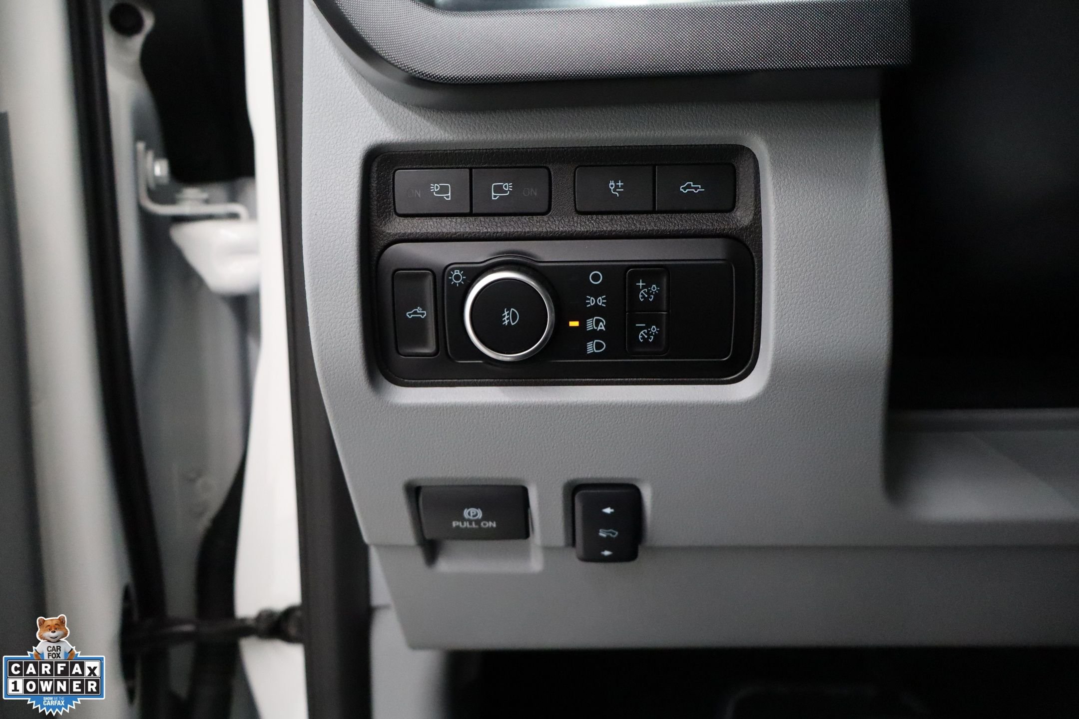 Used 2024 White Ford Limited image 12