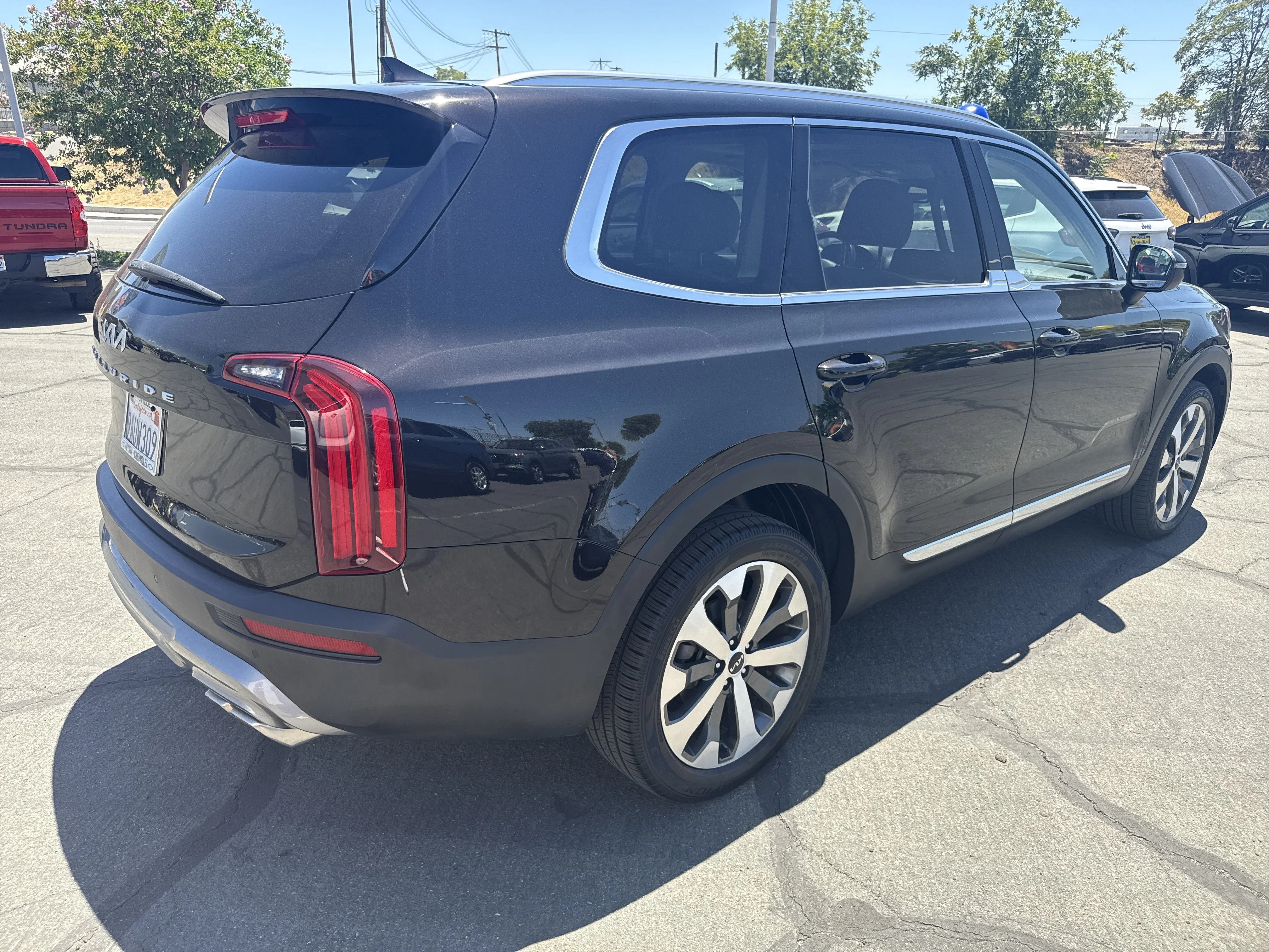 Used 2022 Black Copper Kia EX image 5