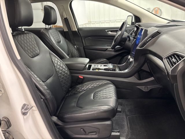 2023 Ford Edge Titanium - Photo 29