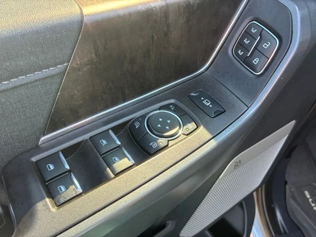 Used 2024 Glacier Gray Metallic Ford Lariat image 22