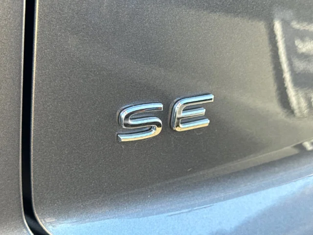 Certified Used 2024 Platinum Gray Metallic Volkswagen 2.0T SE image 4