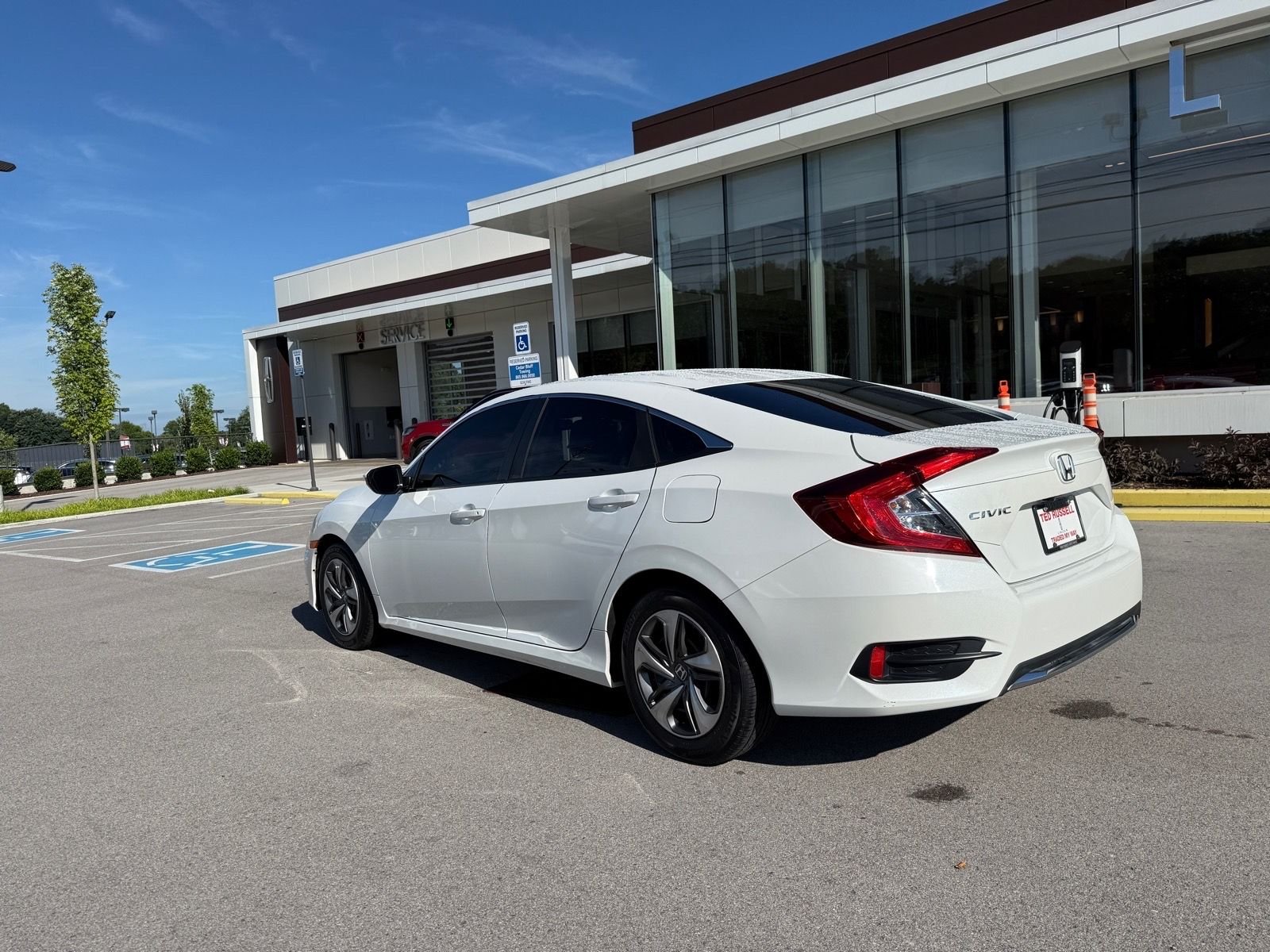 Used 2020 White Honda LX image 3