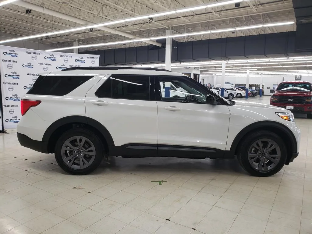 Certified Used 2024 White Metallic Ford XLT image 10
