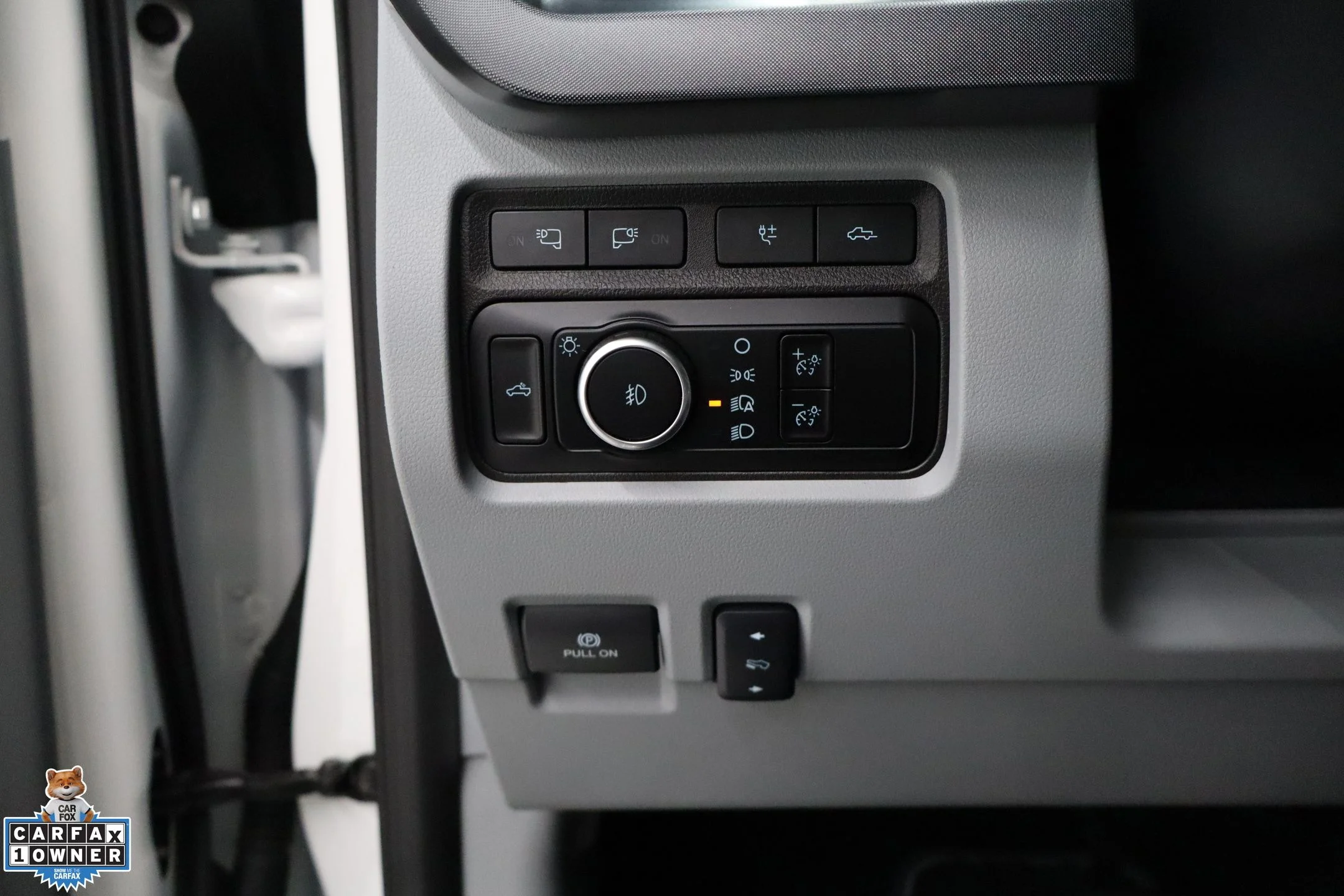 Used 2024 White Ford Limited image 12